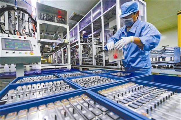 擬投資15億元建設(shè)硅碳負(fù)極、添加劑等鋰電材料項(xiàng)目